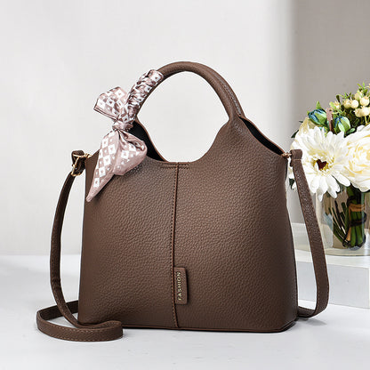 Fashionable Ladies Handbag With A Spacious And Elegant Design